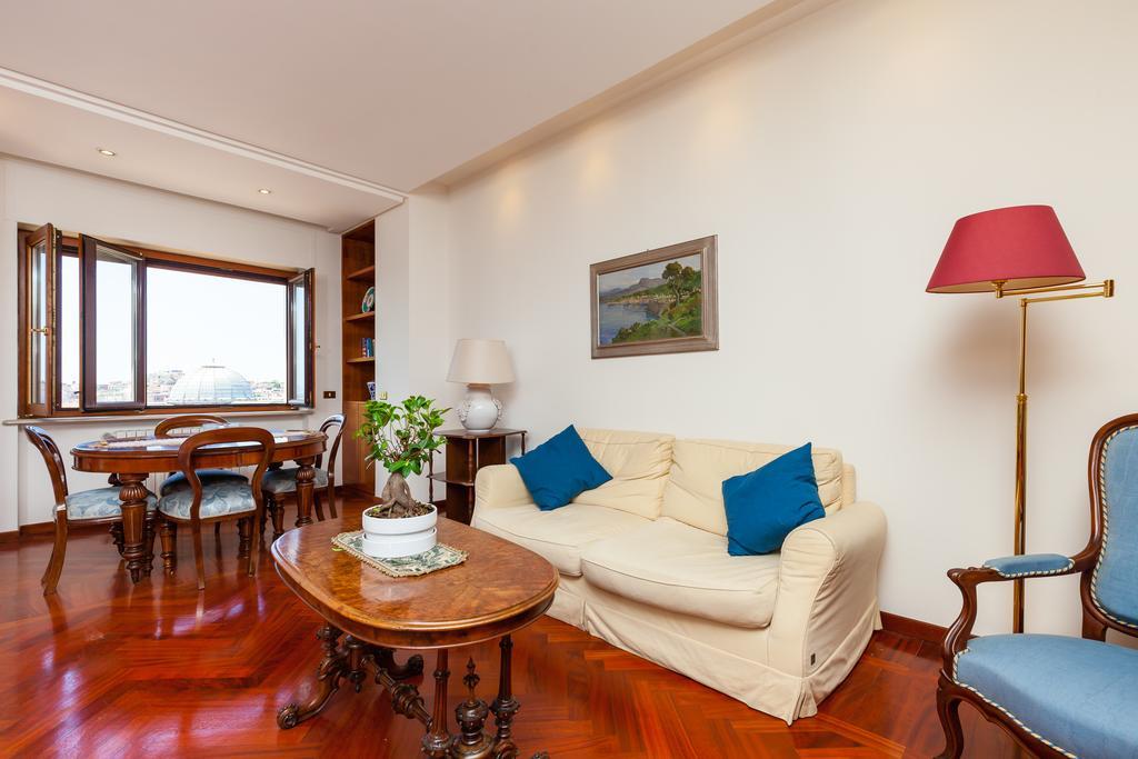 Cervantes I - Bh 65 Napoli Dış mekan fotoğraf
